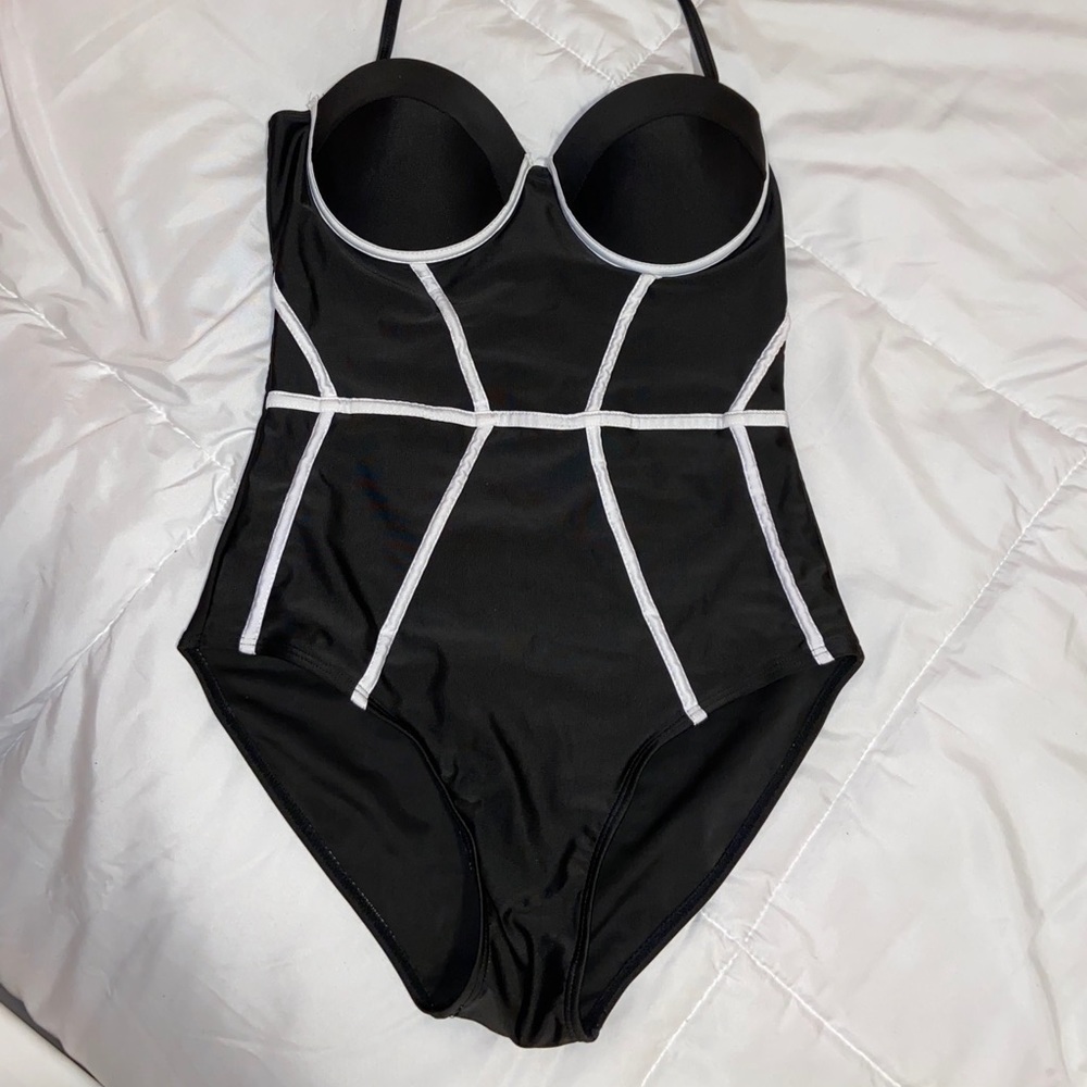 One piece swimsuit